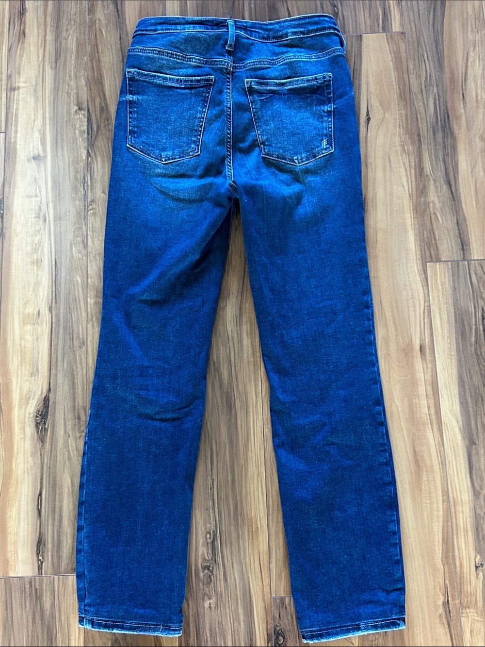 Silver Jeans Infinite Fit Straight Leg Jeans - Picture 6 of 7